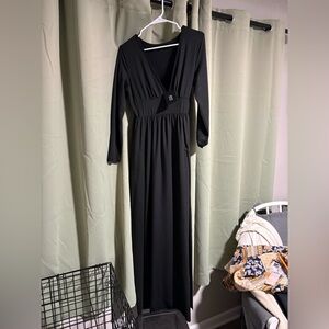 Elegant Black Maxi Dress